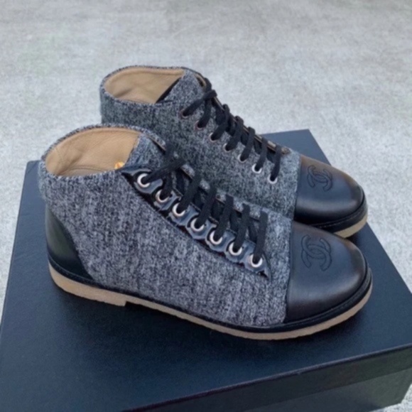 Chanel CC Tweed Lace-Up Ankle Boots - Picture 2 of 14